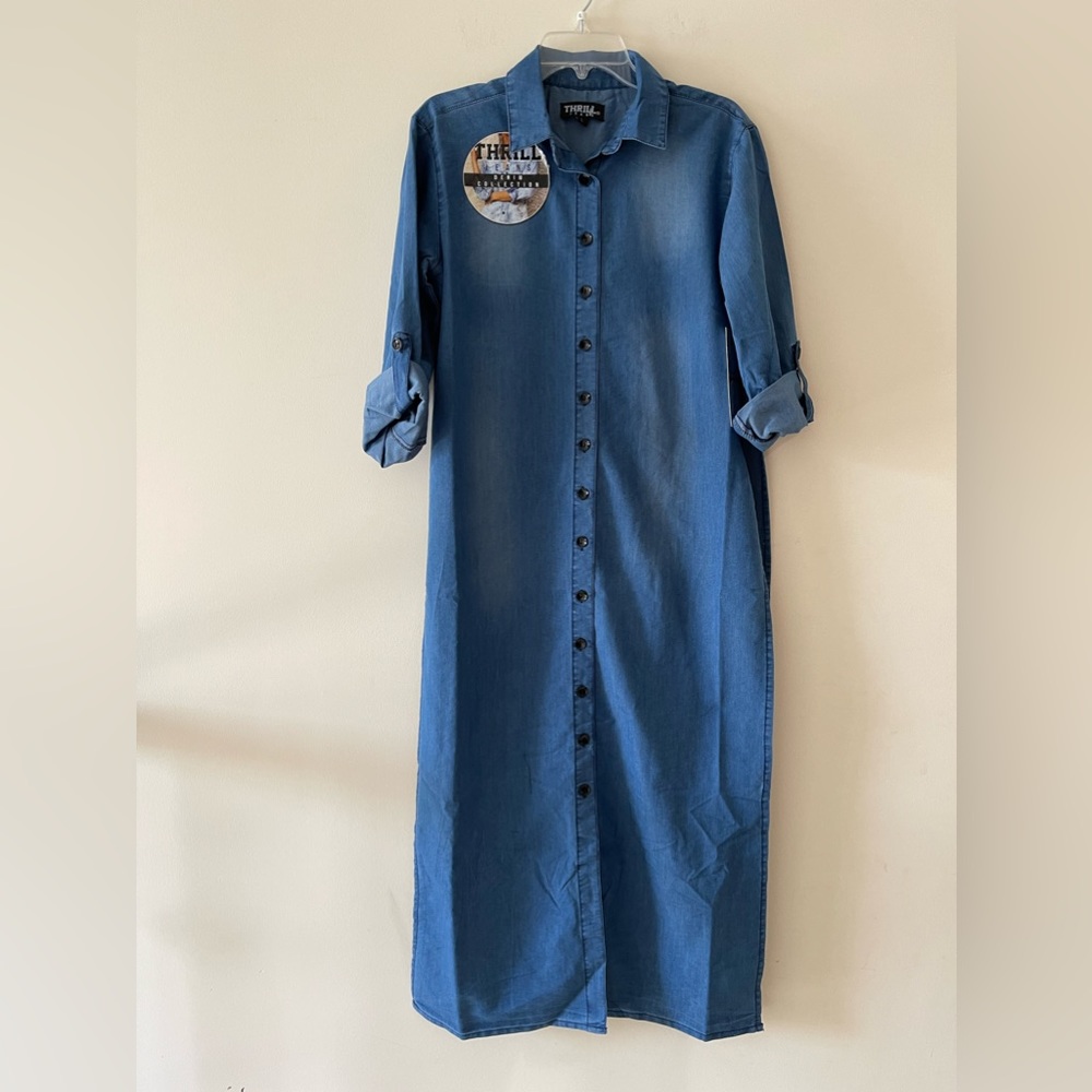 Thrill Jeans Medium Wash Button-down Collared Maxi Shirt